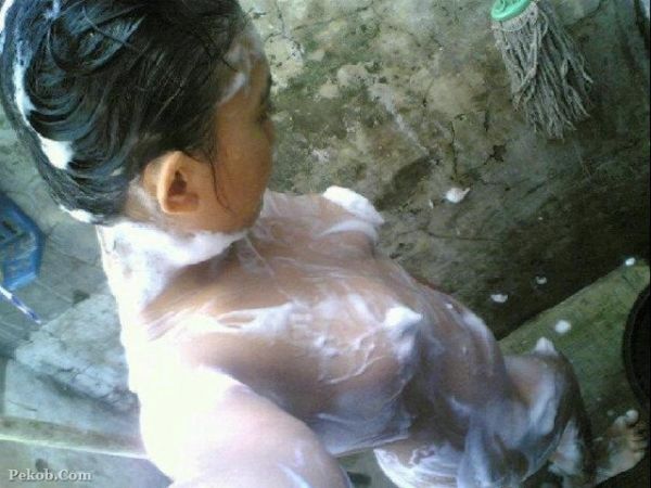 memek muncrat