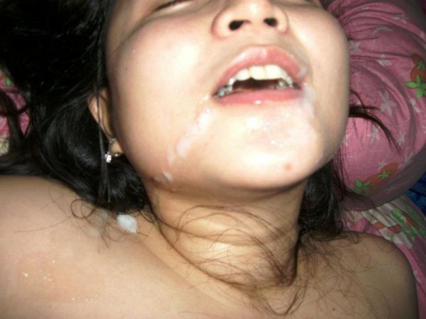 memek keluar pejuh