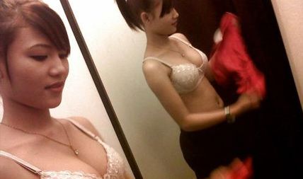 cantik bugil masturbasi
