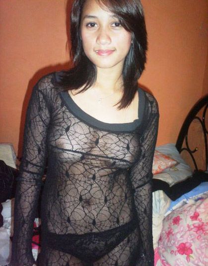 gadis baju transparan