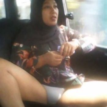 wanita gendut indonesia