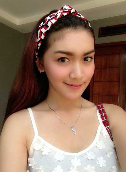 melody prima bugil