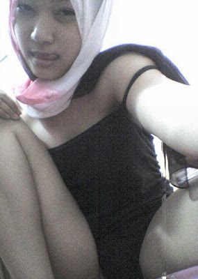 goyangan jilbab ngentot