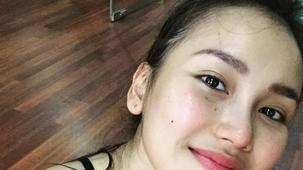 gambar gadis cantik tanpa busana