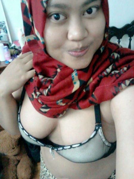 jilbab ngangkang