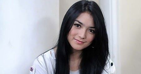 artis cantik