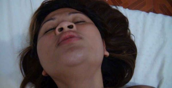 ngangkang pamer memek