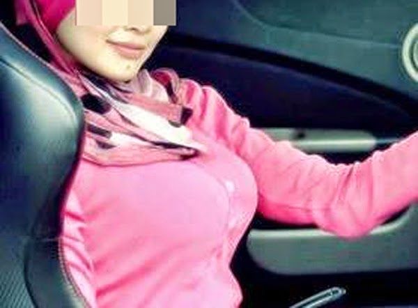 gambar wanita telanjang