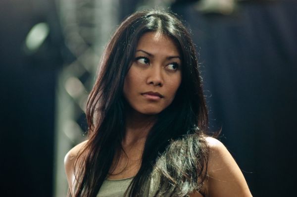 anggun hot