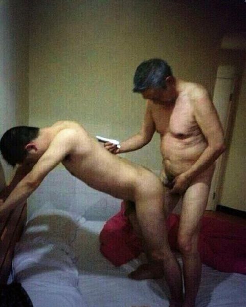 cewek telanjang bulat