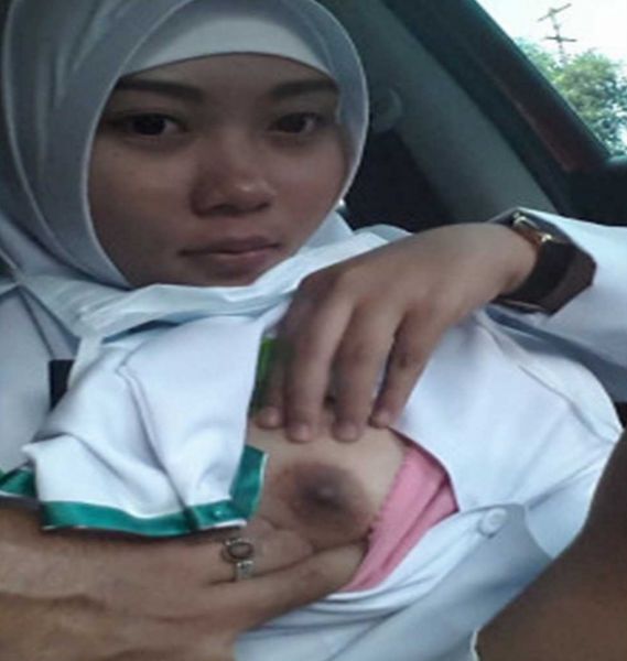 ngentot memek jilbab