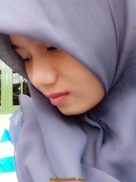 gadis jilbab bugil