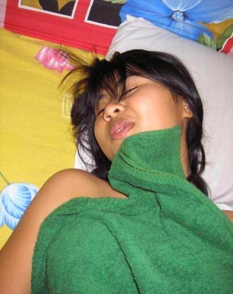 kontol masuk memek cewek bugil