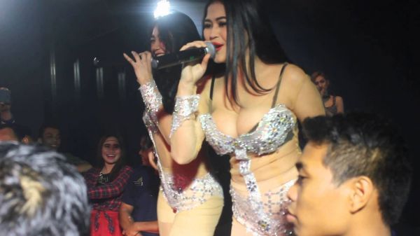 nama penyanyi dangdut indonesia