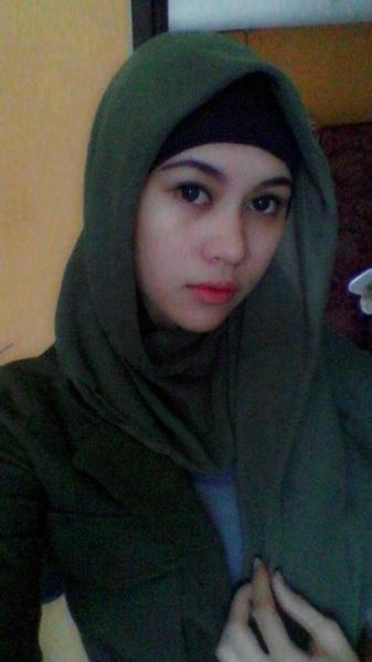 jilbab telanjang