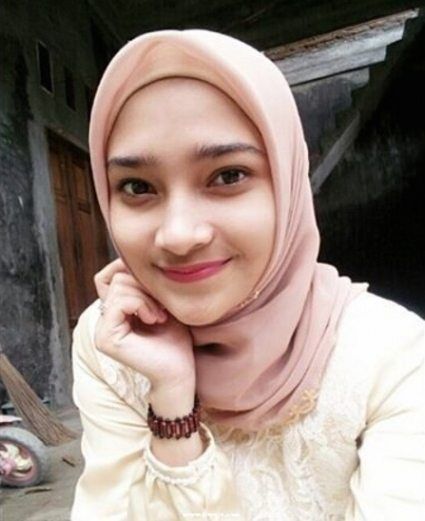 cewek cantik