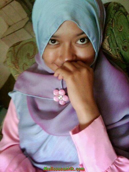 anime wanita berjilbab