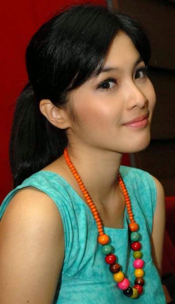 sandra dewi sex