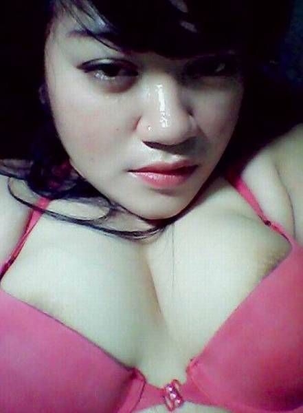 foto cewek ngocok sampe muncrat