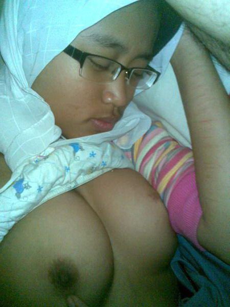 ngentot memek jilbab