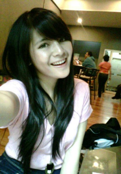 artis cantik bugil