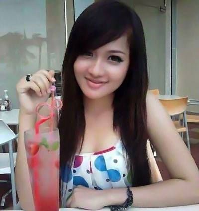 susu montok artis