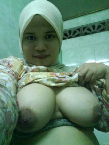 jilbab toge besar