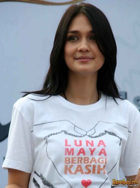 luna maya seksi