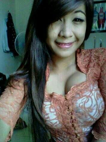 cewek tidur bugil