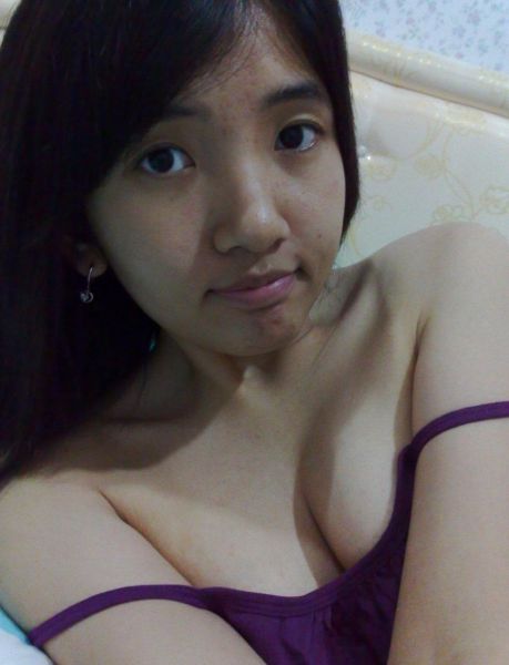 memek sandra dewi telanjang