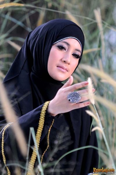 uje pipik dian irawati