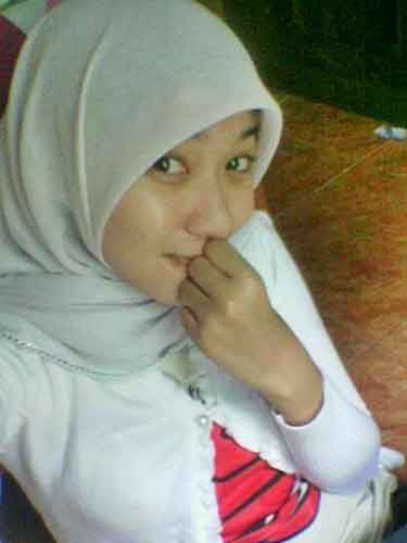 cewek jilbab bugil