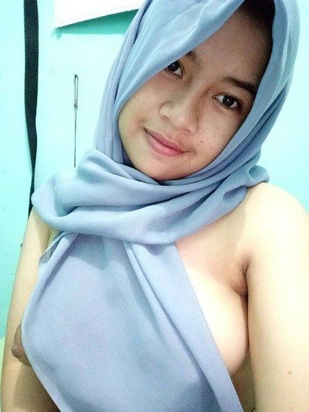 jilbab payudara