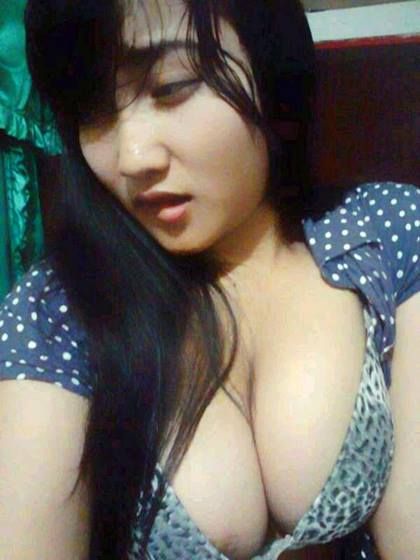 pembantu seksi jepang