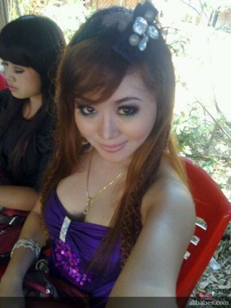 penyanyi dangdut bugil