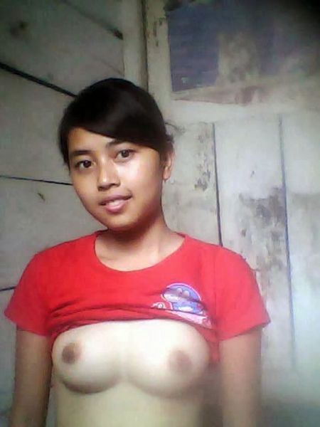 cewek cantik bugil