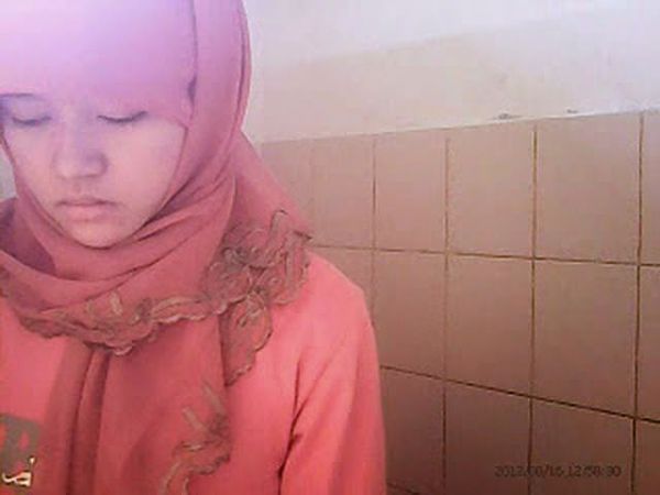 foto ngentot cewek ber jilbab