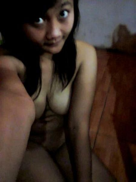 foto memek abg smu ngangkang