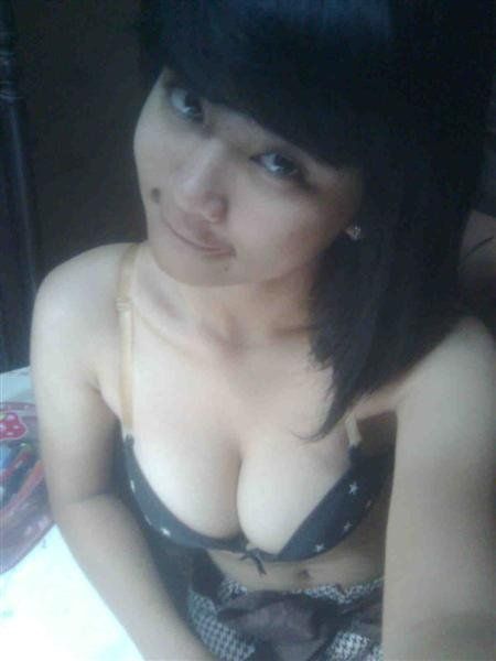 kartika montok