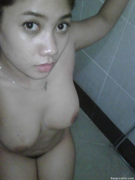 memek perawan