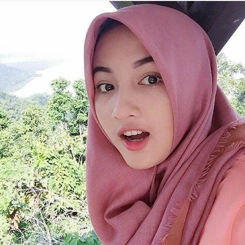 wanita cantik