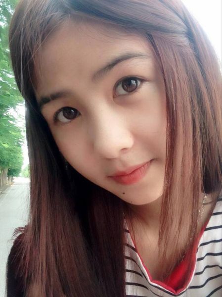 gadis cantik manado