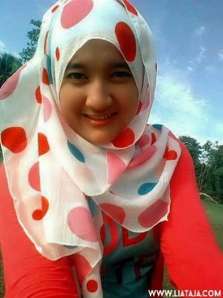 jilbab indonesia