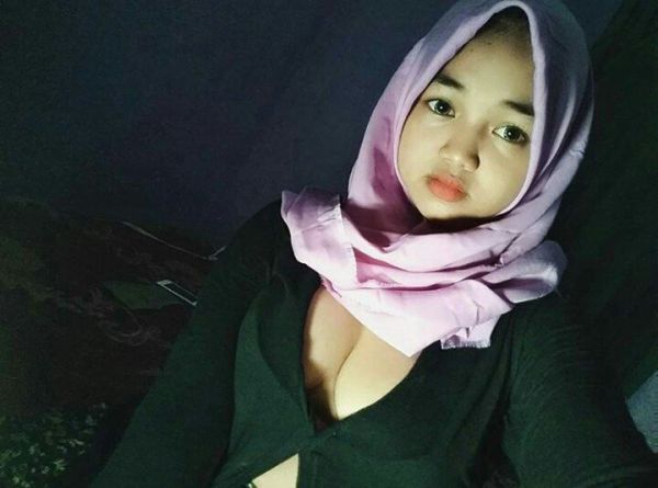 masturbasi cewek cantik