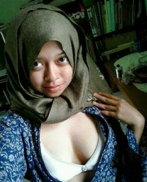 gadis jilbab