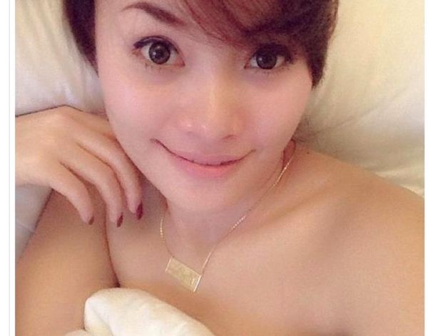 artis seksi indonesia