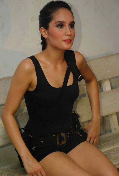 luna maya telanjang