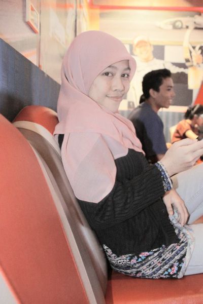 cewek jilbab bugil