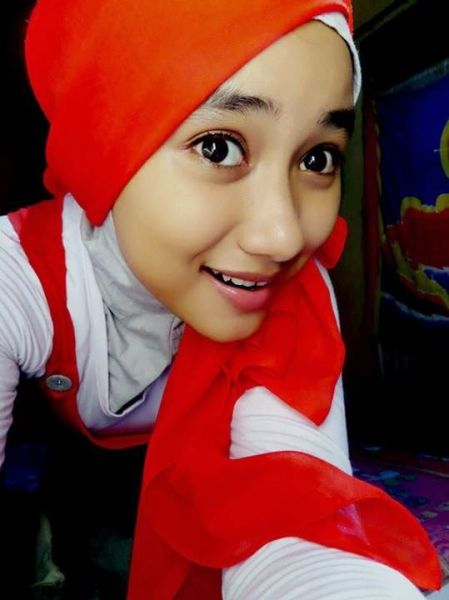 cewek jilbab seksi