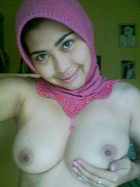 mana dimana pamer memek